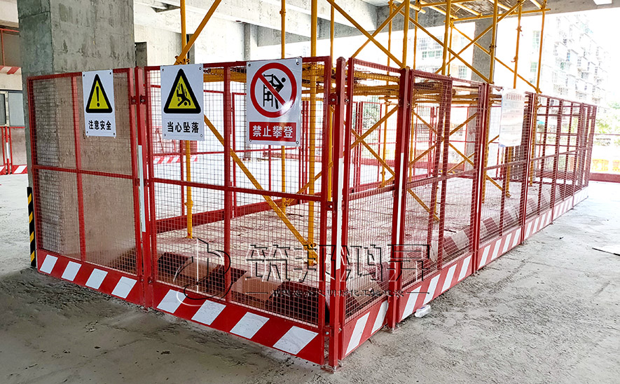 建筑工地塔吊護(hù)欄，塔吊基礎(chǔ)護(hù)欄